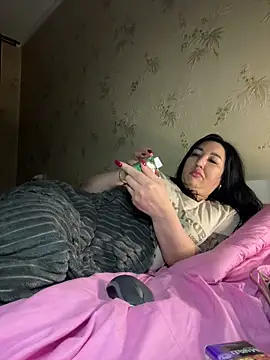 Naughtbaby 2025 online show from February 6, 3:55 am