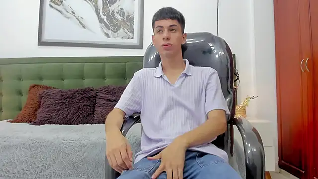 Snapshot of Johann_sex chatting on February 12, 5:19 pm Johann sex online show from February 12, 5:19 pm