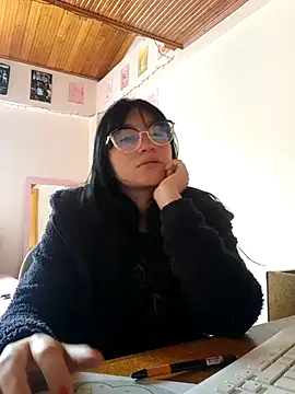 Arielle lov online show from October 23, 4:17 pm