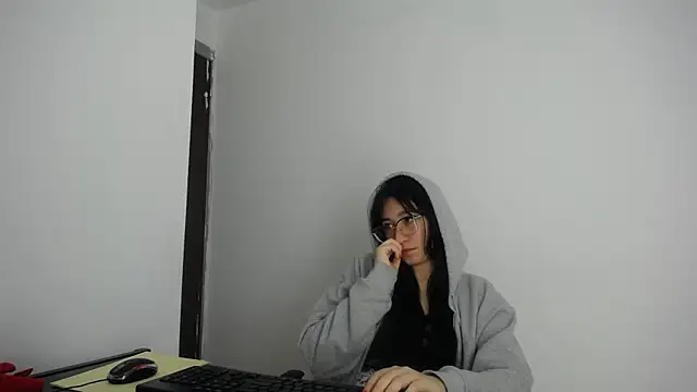 Arielle lov online show from February 13, 11:28 am