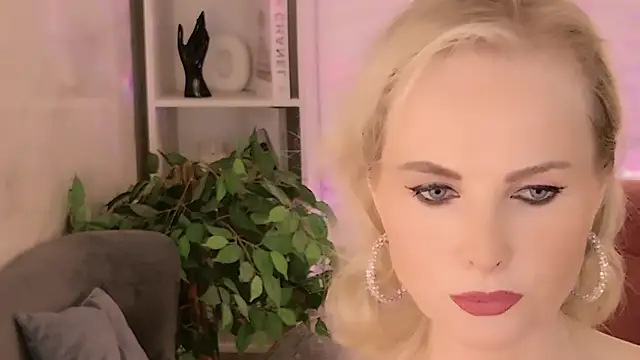 Sandra Kind online show from June 5, 6:52 am