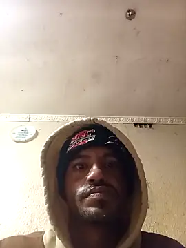 Snapshot of Quint3n chatting on March 13, 7:53 pm Quint3n online show from March 13, 7:53 pm