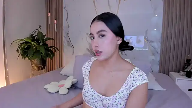 miss martiina online show from February 15, 3:25 am