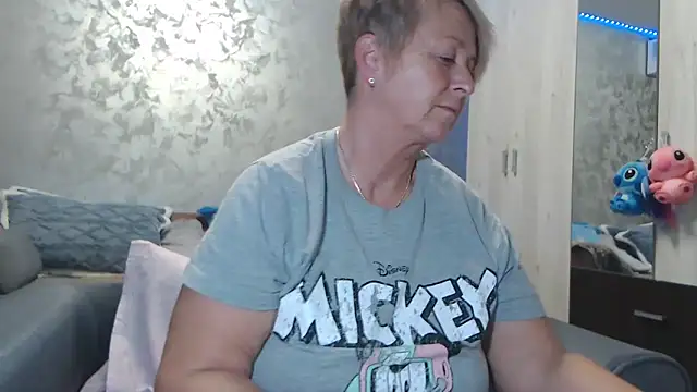 RosesandLillies online show from February 23, 5:54 pm