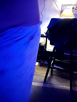 Snapshot of Cummaker69 chatting on January 9, 12:57 am Cummaker69 online show from January 9, 12:57 am