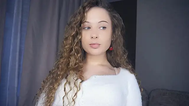 QuennaCoote online show from January 16, 6:28 am