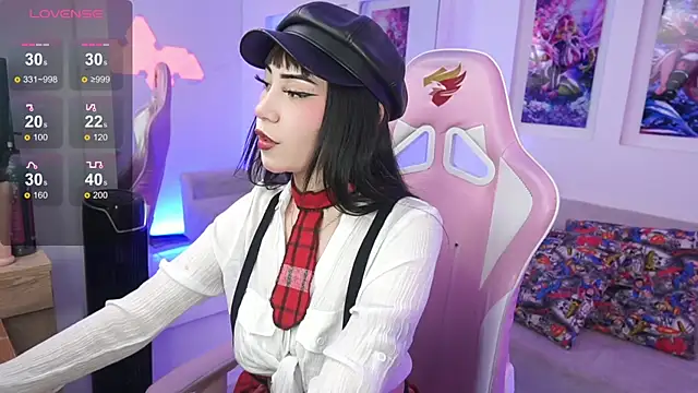 SaharaKramer online show from February 28, 7:25 pm