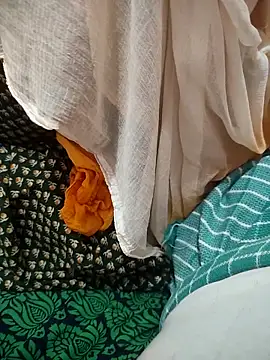 indian couple4 online show from May 23, 8:40 am