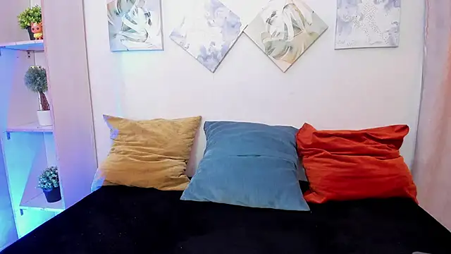 iiangel  online show from October 31, 4:46 am