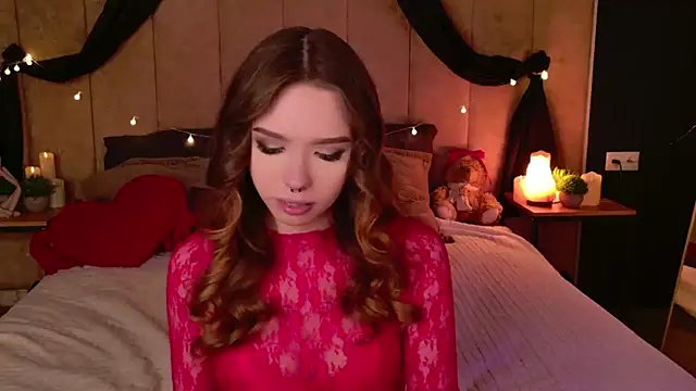 Sierra Fane online show from March 1, 8:42 pm