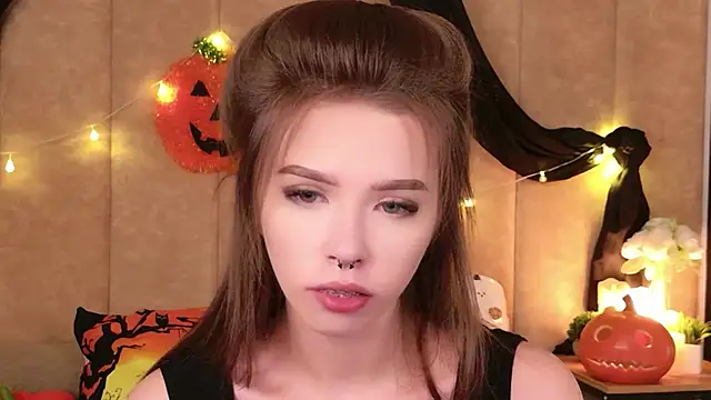 Sierra Fane online show from November 3, 5:52 am