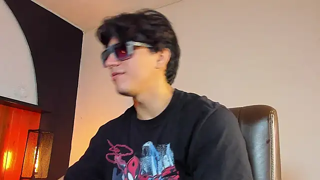 Allex Cano online show from April 15, 5:53 pm