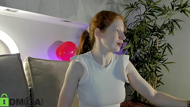 Sandra Wi1son online show from February 5, 1:43 am