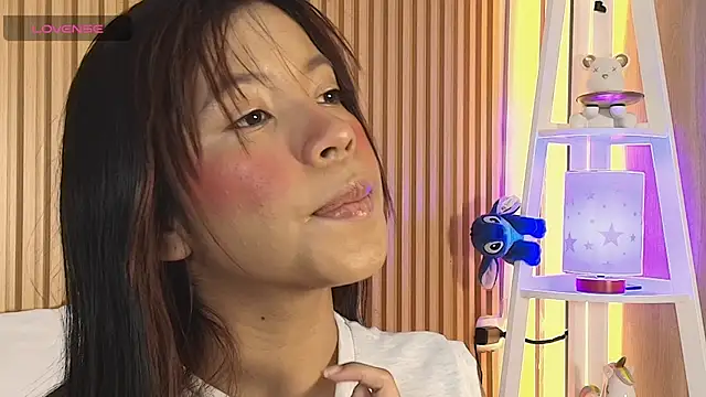 emily sweett24 online show from April 20, 12:30 pm