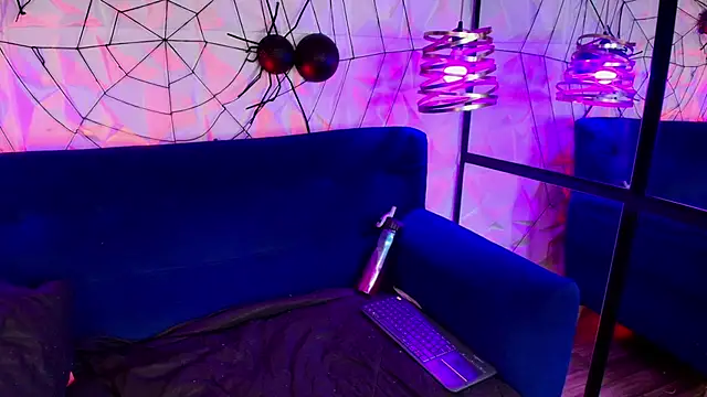 missa motato online show from December 14, 11:15 am