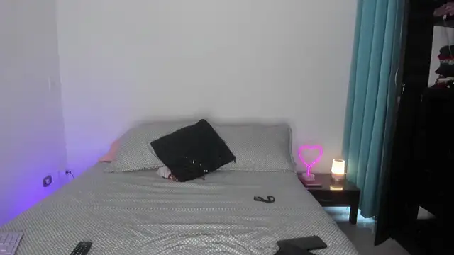  lucianapalmer online show from February 20, 2:17 pm