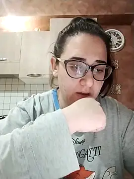 Dolcecurvy online show from February 2, 10:30 pm