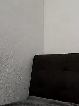 LindosPies online show from March 2, 9:31 am