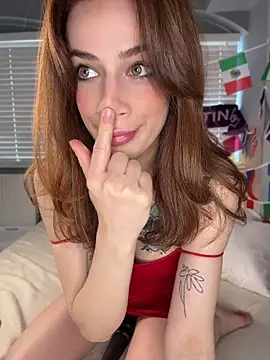 FrancescaFerra online show from June 13, 5:55 pm