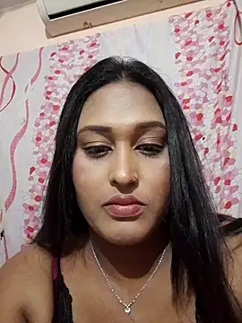 Snapshot of hotlovr chatting on February 21, 9:22 pm hotlovr online show from February 21, 9:22 pm