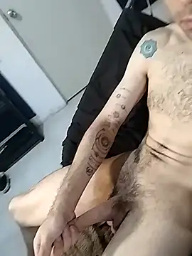 Melvin8011 online show from February 19, 5:27 am