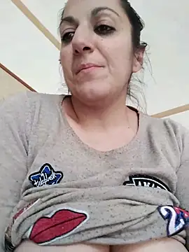 Snapshot of sokiee chatting on February 28, 9:47 am sokiee online show from February 28, 9:47 am