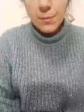 Snapshot of sokiee chatting on March 22, 8:04 pm sokiee online show from March 22, 8:04 pm