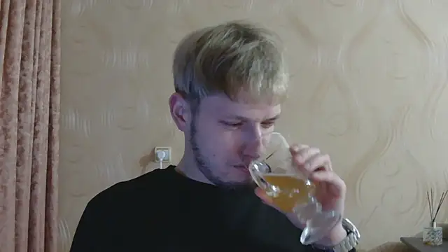 frama666 online show from March 1, 5:48 pm