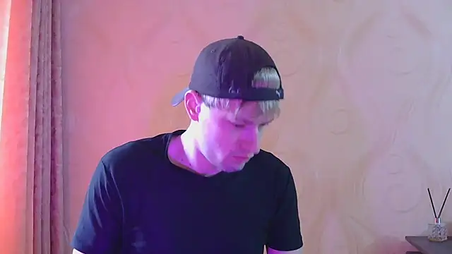 frama666 online show from April 6, 9:32 am