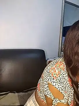 xxTatiannaxx online show from May 26, 12:17 am