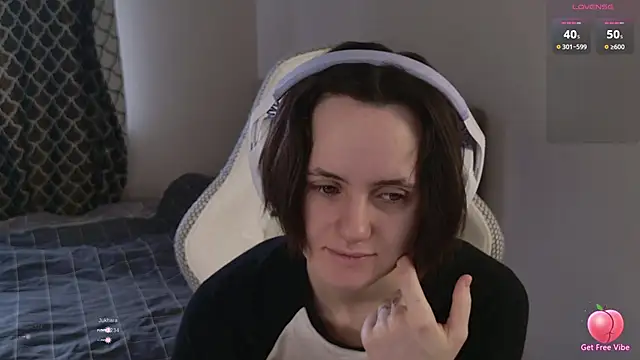 Luna Loveee online show from March 30, 4:02 am