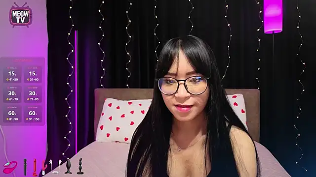 miyakimi0101 online show from April 11, 12:37 am