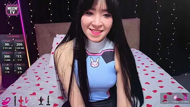 miyakimi0101 online show from April 15, 12:39 am