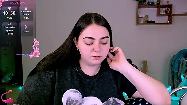 kitsune 8 online show from March 11, 7:14 pm