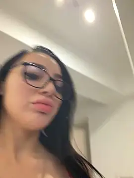 Mia Splash online show from December 21, 3:19 pm