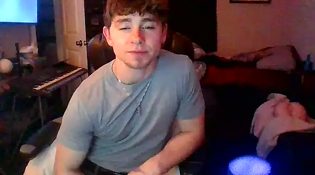 Snapshot of JCstrings chatting on February 25, 3:42 am JCstrings online show from February 25, 3:42 am