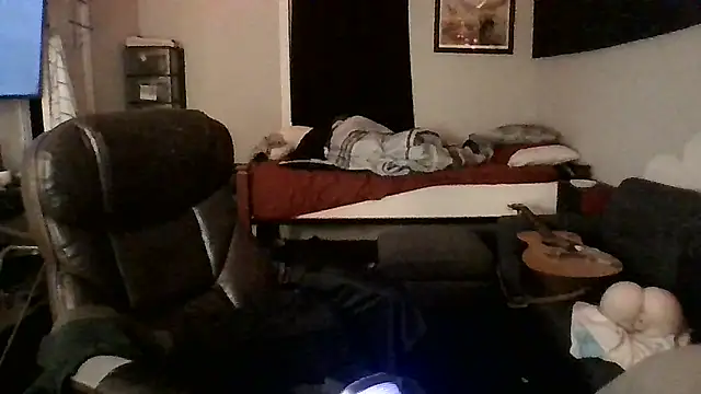 Snapshot of JCstrings chatting on March 16, 4:52 am JCstrings online show from March 16, 4:52 am