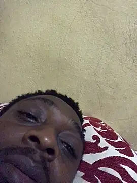 Snapshot of justyou2025 chatting on February 24, 11:30 pm justyou2025 online show from February 24, 11:30 pm