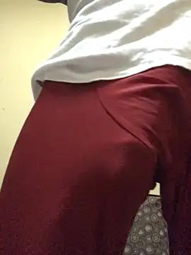 Snapshot of justyou2025 chatting on February 26, 11:04 pm justyou2025 online show from February 26, 11:04 pm