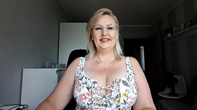DianaLive online show from June 30, 9:54 am