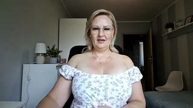 DianaLive online show from July 16, 8:53 am