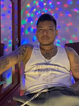 Snapshot of Saipuer31 chatting on February 23, 6:27 pm Saipuer31 online show from February 23, 6:27 pm