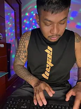 Snapshot of Saipuer31 chatting on February 24, 8:29 pm Saipuer31 online show from February 24, 8:29 pm