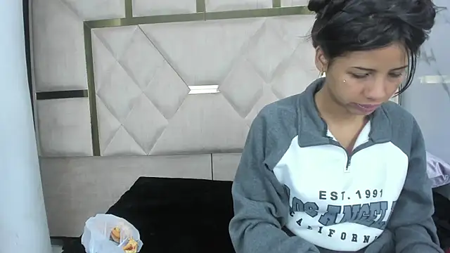 Snapshot of Kendall_6669 chatting on January 6, 3:38 pm Kendall 6669 online show from January 6, 3:38 pm