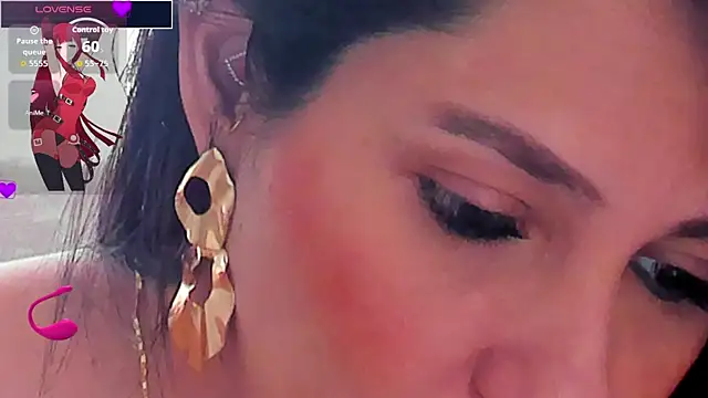 Snapshot of isabellarous- chatting on July 12, 7:16 pm isabellarous- online show from July 12, 7:16 pm