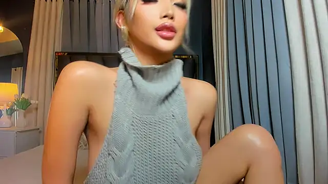 KylieSonique online show from February 28, 5:19 am