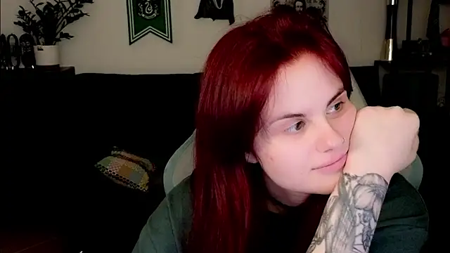 Della Ideal online show from February 18, 7:32 pm