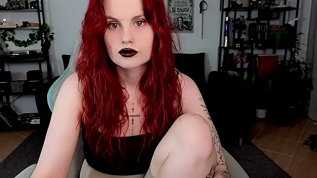 Snapshot of Della_Ideal chatting on July 15, 4:56 pm Della Ideal online show from July 15, 4:56 pm