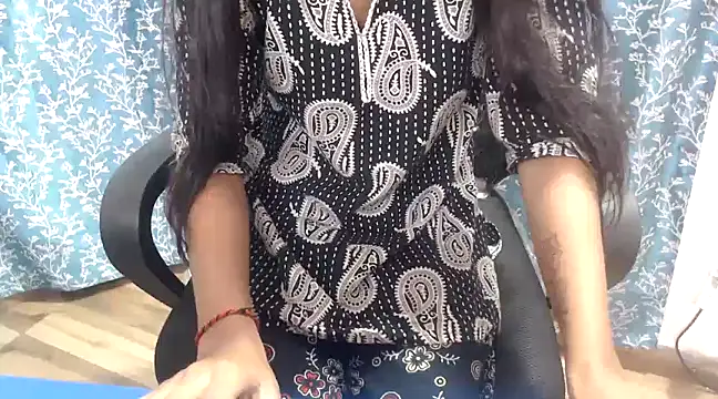 Reena600 online show from March 3, 1:53 am