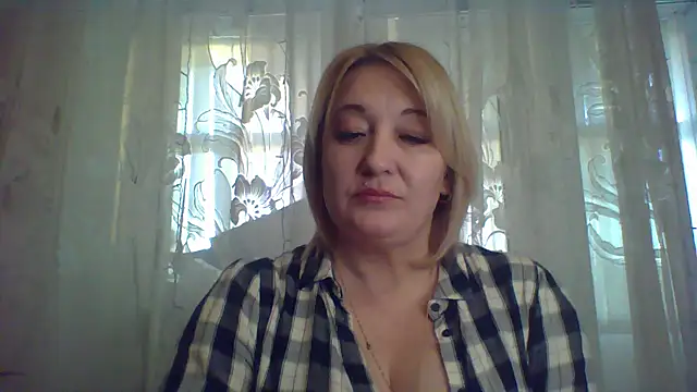 ArielXLoveresss online show from February 26, 3:08 pm
